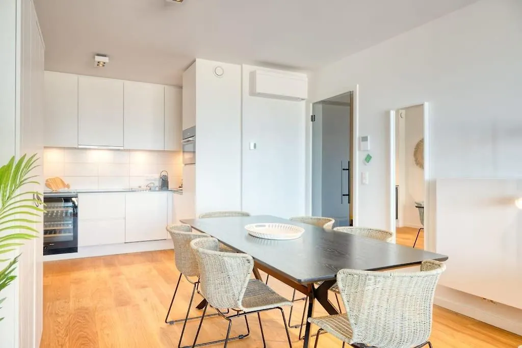 Cozy Apartment For 6 In Oostende